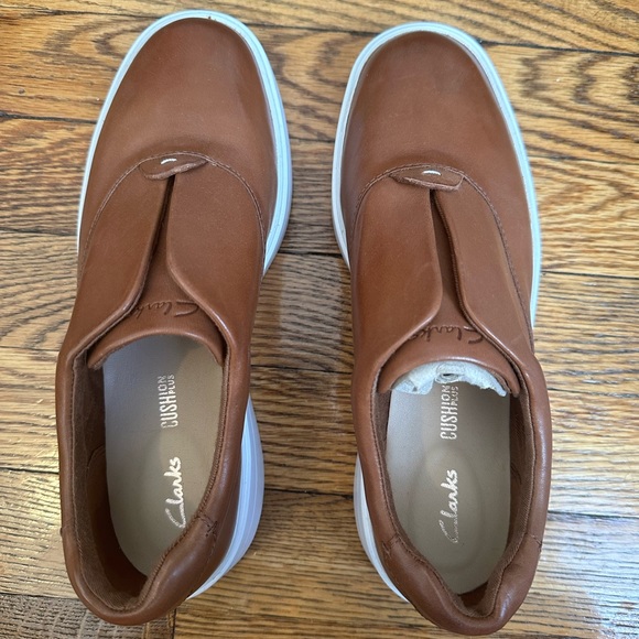 Leather platform slip-ons - Picture 2 of 3